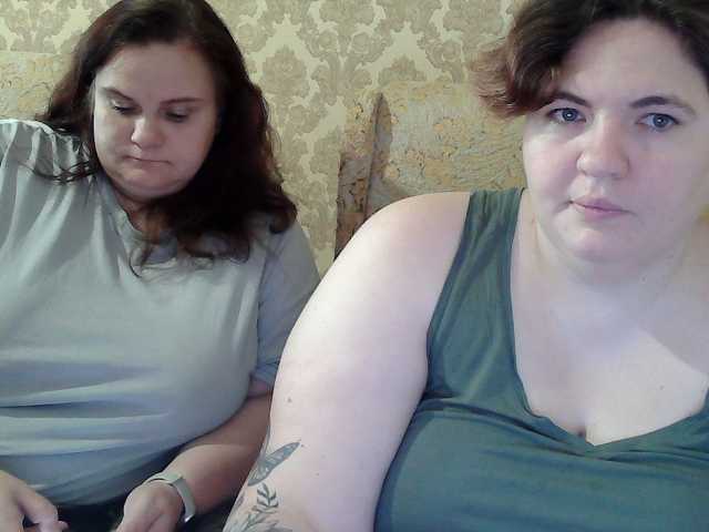 HollyXEva live cam