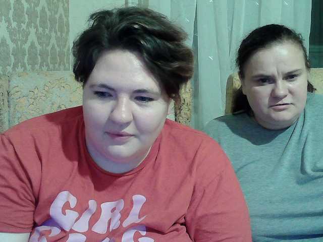 HollyXEva live cam preview