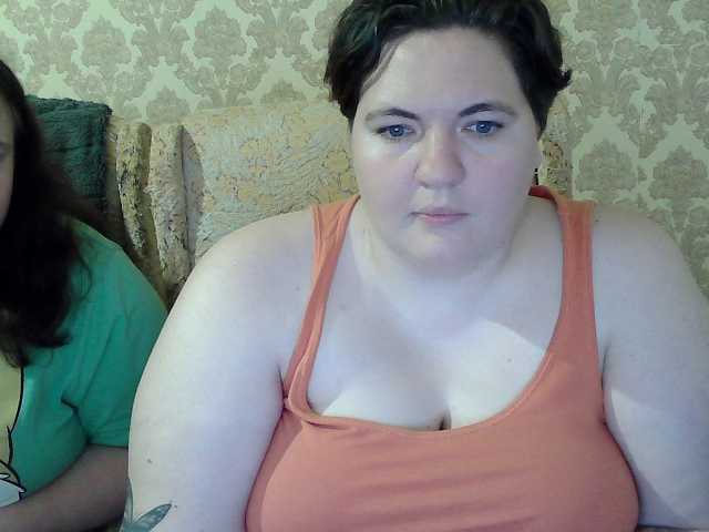 HollyXEva