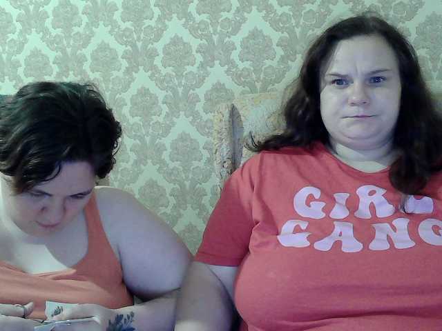 HollyXEva live cam preview