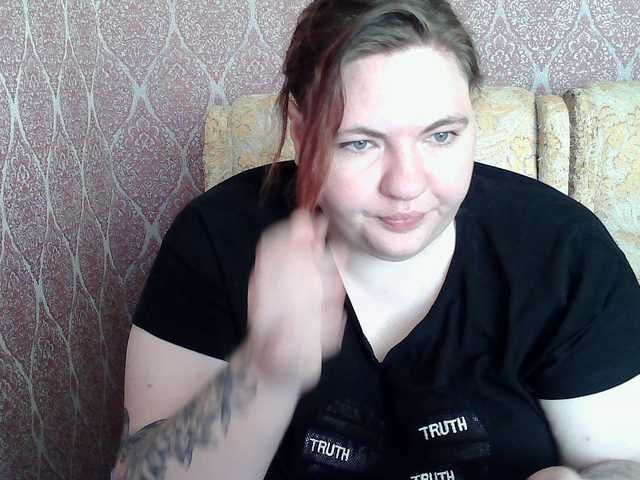 hollyxeva online