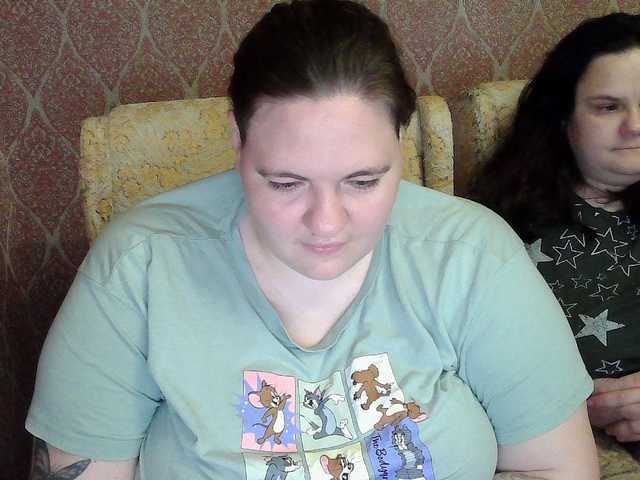 HollyXEva