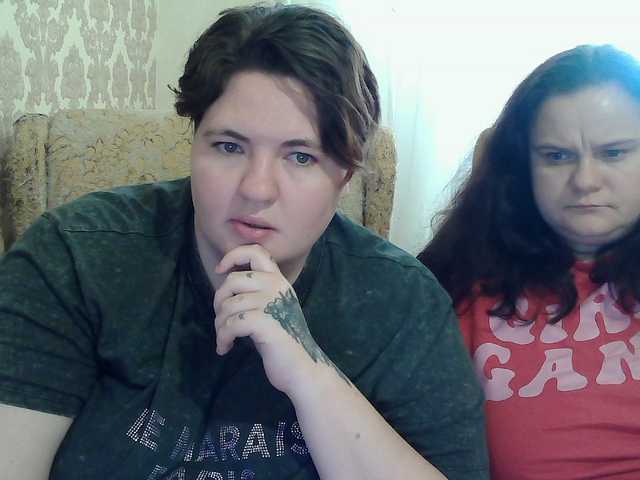HollyXEva live cam on BongaCams