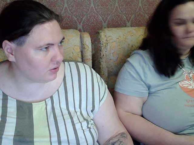 hollyxeva live show