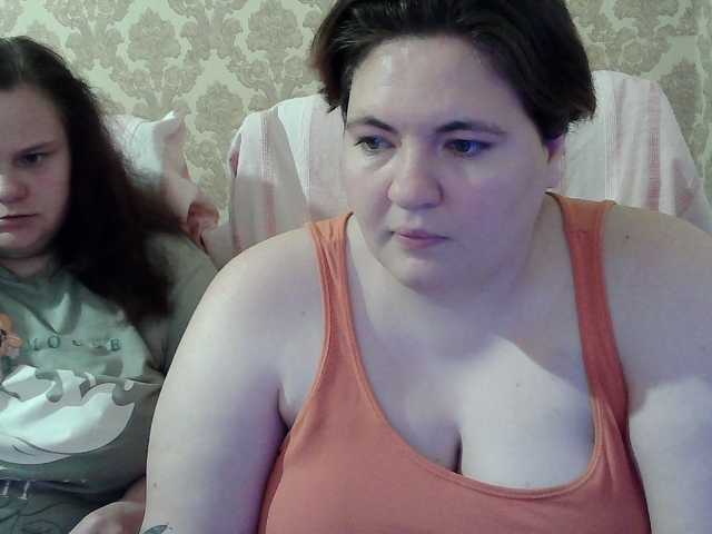HollyXEva