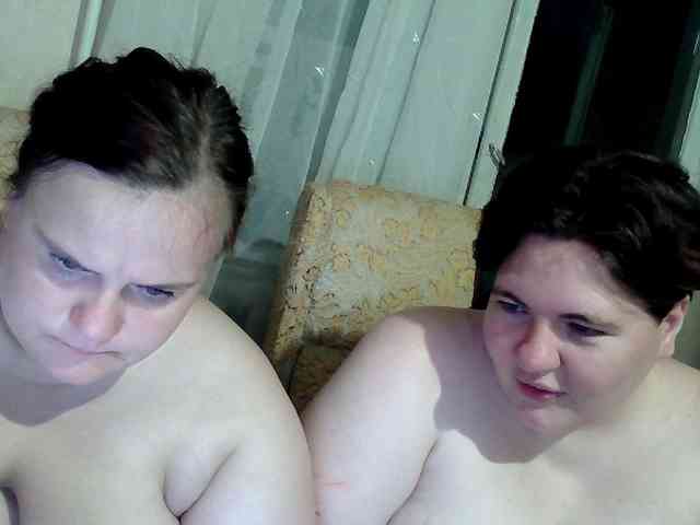 HollyXEva webcam