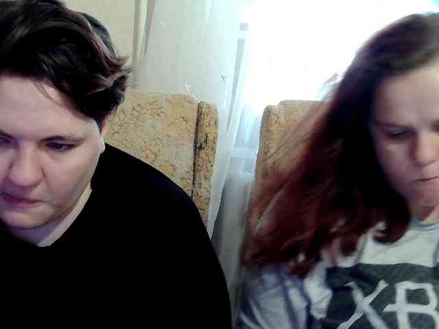 HollyXEva webcam