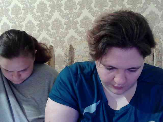 HollyXEva webcam