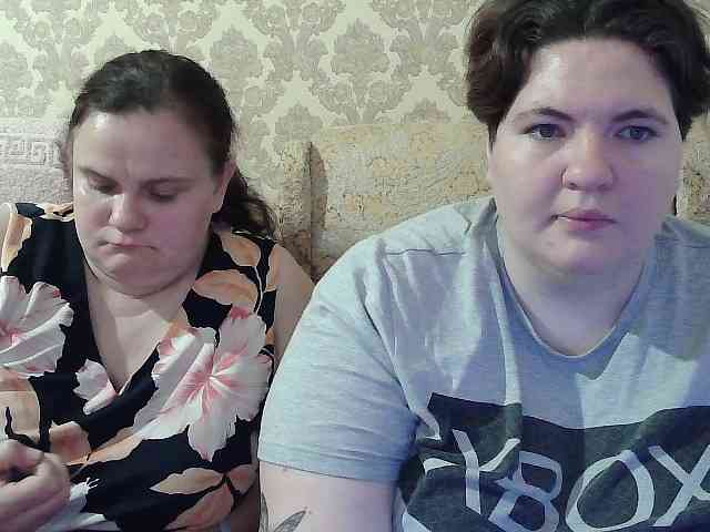 HollyXEva webcam