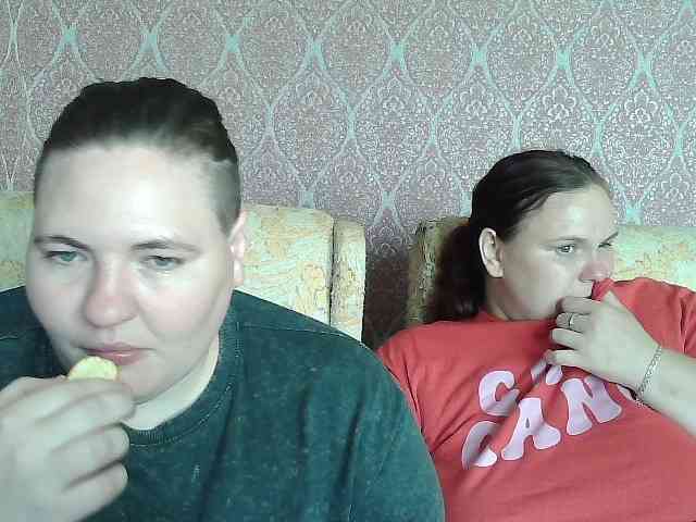 HollyXEva webcam