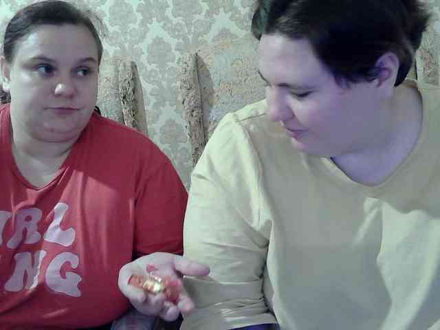 HollyXEva webcam