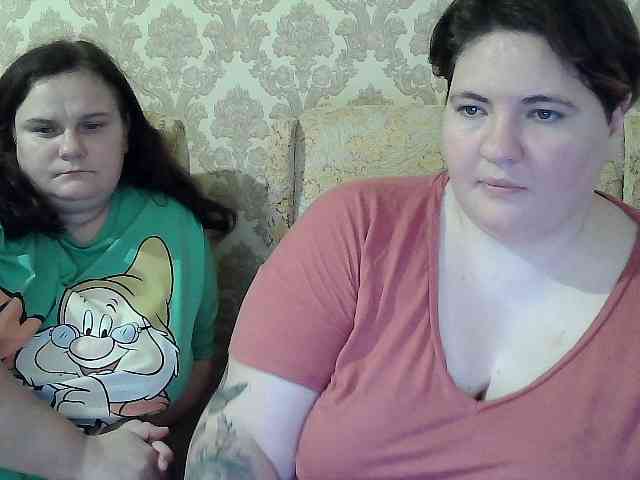 HollyXEva webcam