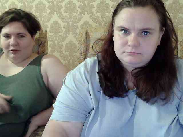 HollyXEva webcam
