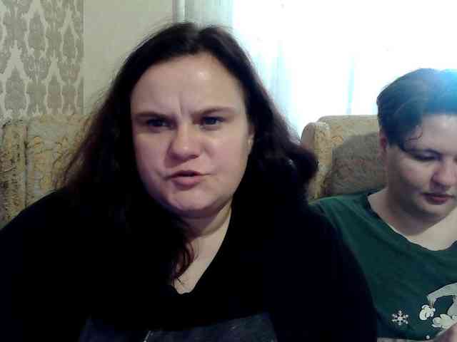 Модель: HollyXEva