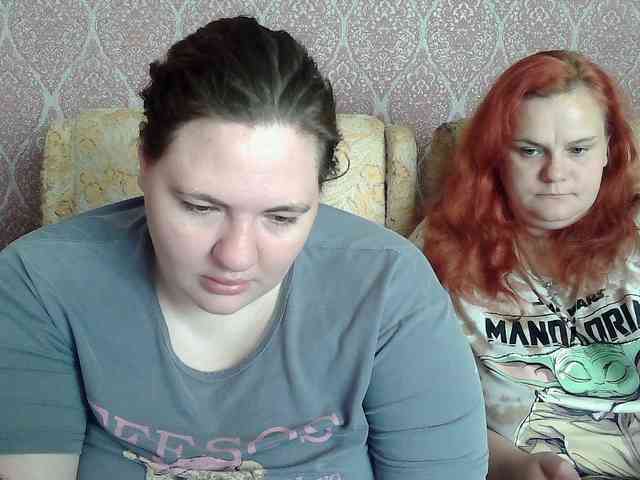 HollyXEva webcam