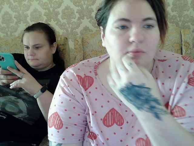 HollyXEva webcam