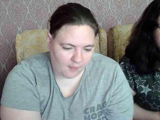 HollyXEva webcam