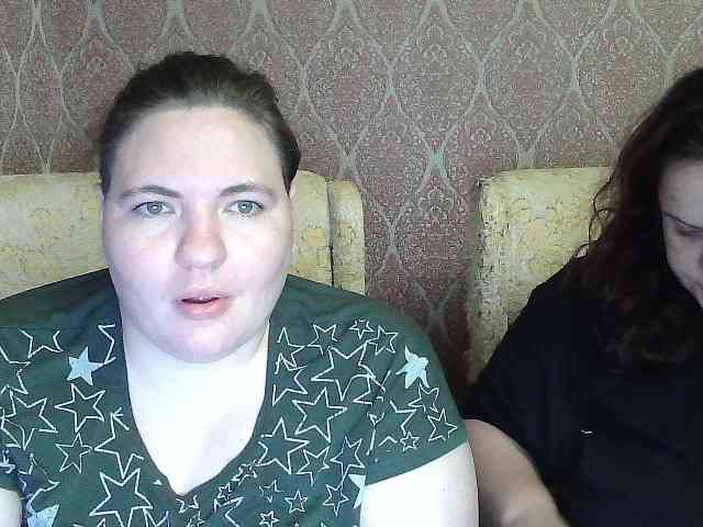 HollyXEva webcam