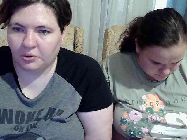 HollyXEva webcam