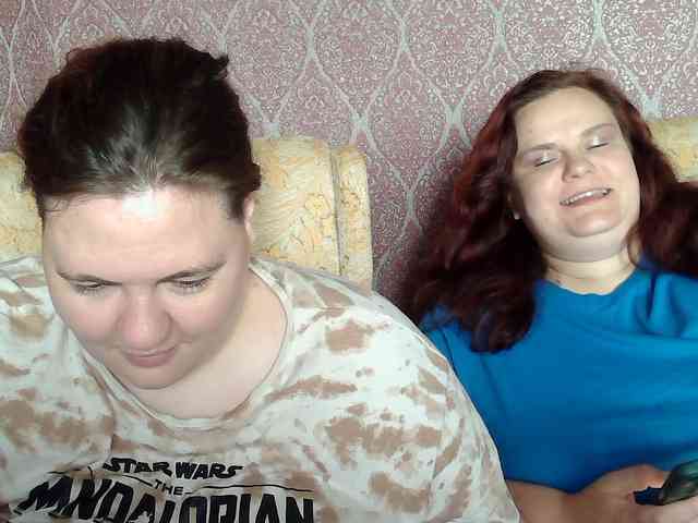 HollyXEva webcam