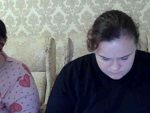 HollyXEva webcam