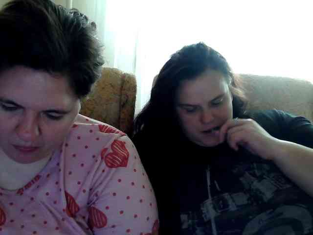 HollyXEva webcam