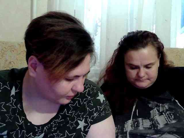 HollyXEva webcam