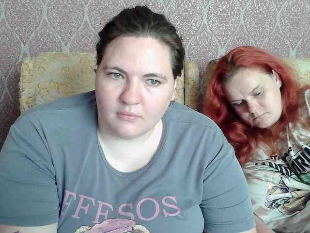 HollyXEva webcam