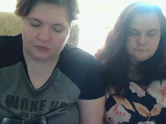 Модель: HollyXEva