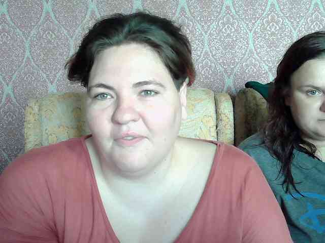 HollyXEva webcam