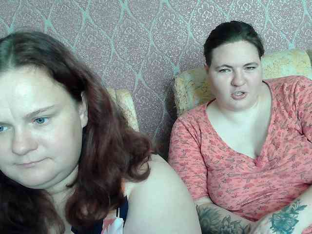 HollyXEva webcam