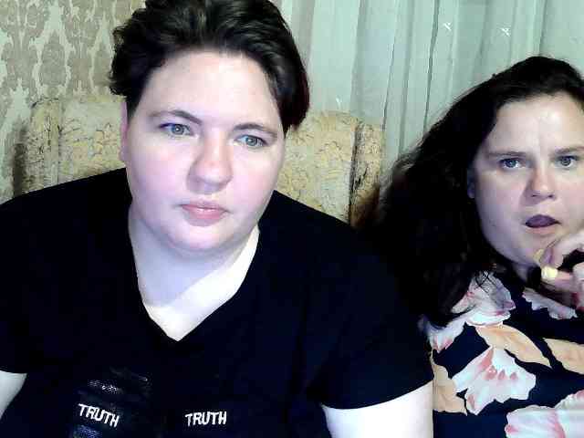 HollyXEva webcam