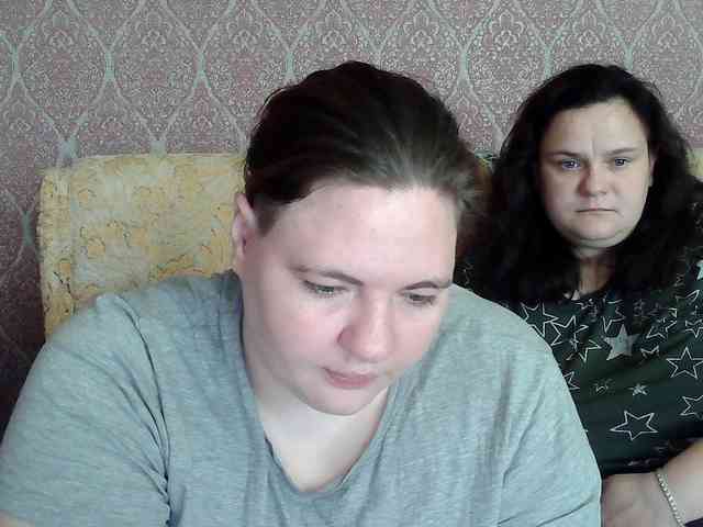 HollyXEva webcam