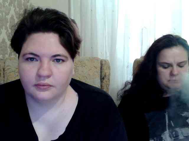 HollyXEva webcam