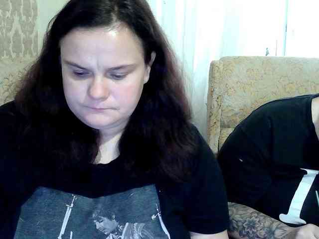 HollyXEva webcam