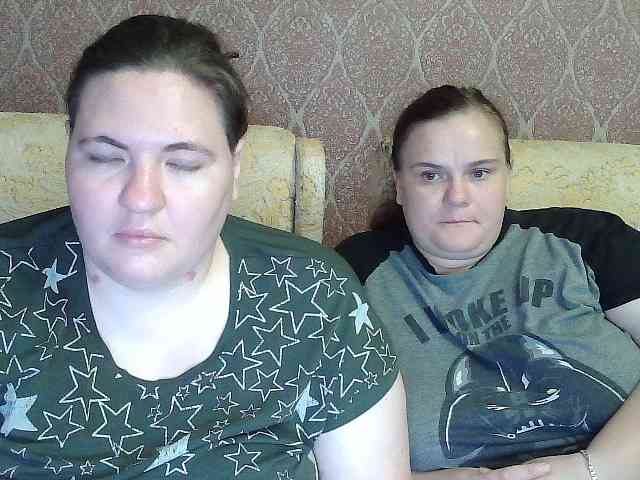 HollyXEva webcam