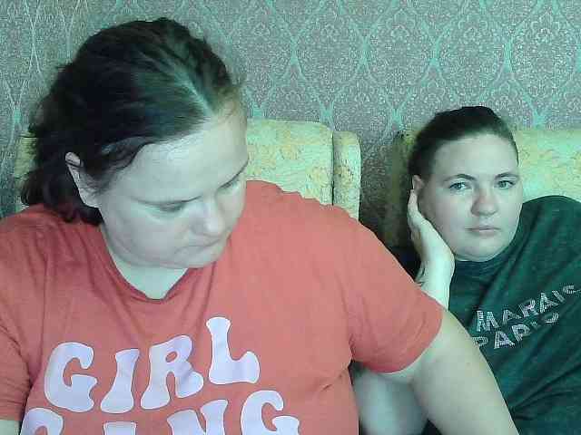 HollyXEva webcam