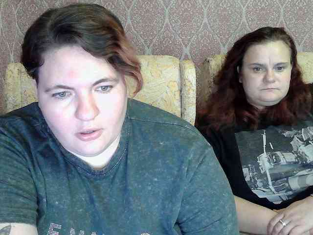 HollyXEva webcam