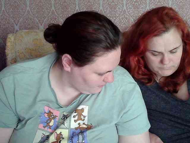 HollyXEva webcam