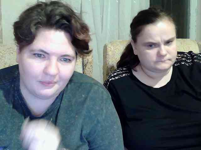 HollyXEva webcam
