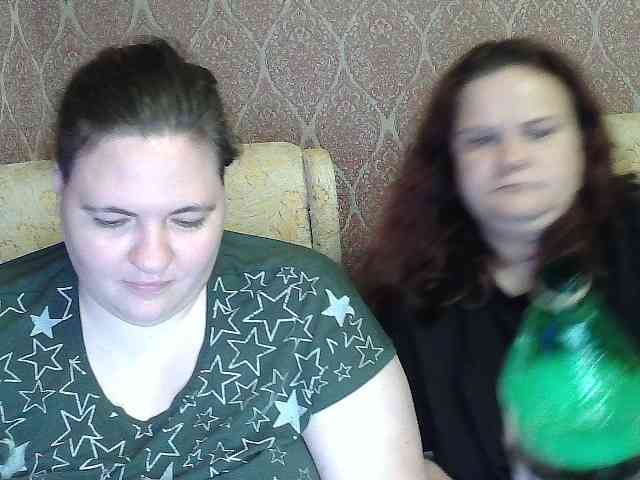 HollyXEva webcam