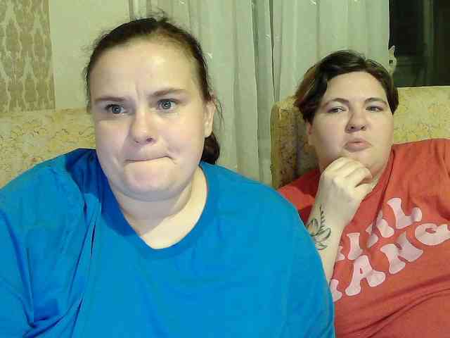 HollyXEva webcam
