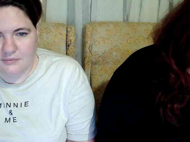 HollyXEva webcam