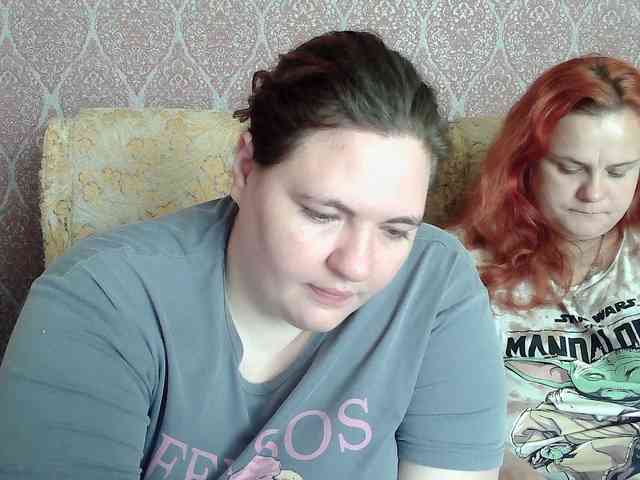 HollyXEva webcam