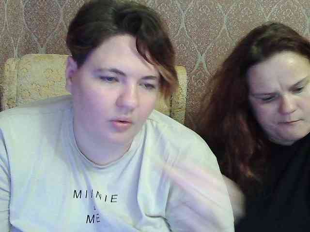 HollyXEva webcam