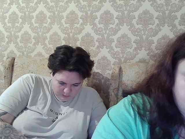 HollyXEva webcam