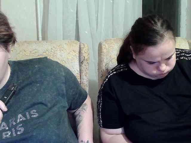 HollyXEva webcam