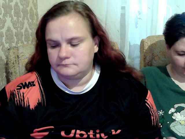 HollyXEva webcam
