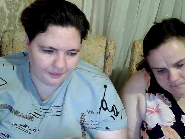 Модель: HollyXEva