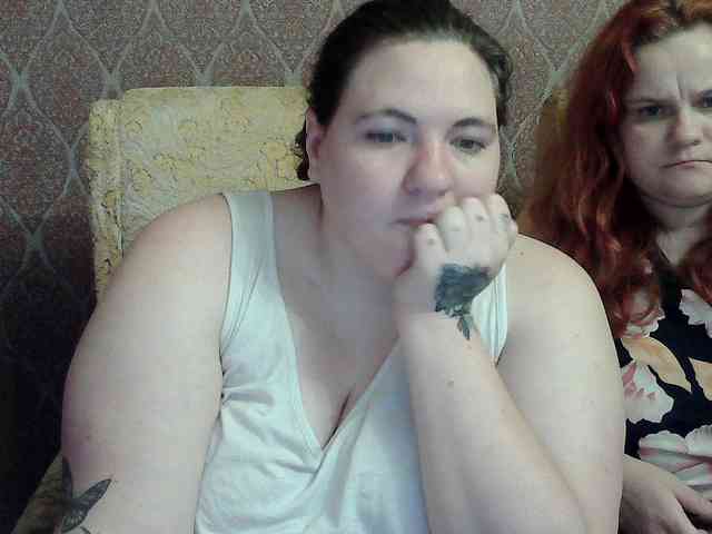 HollyXEva webcam